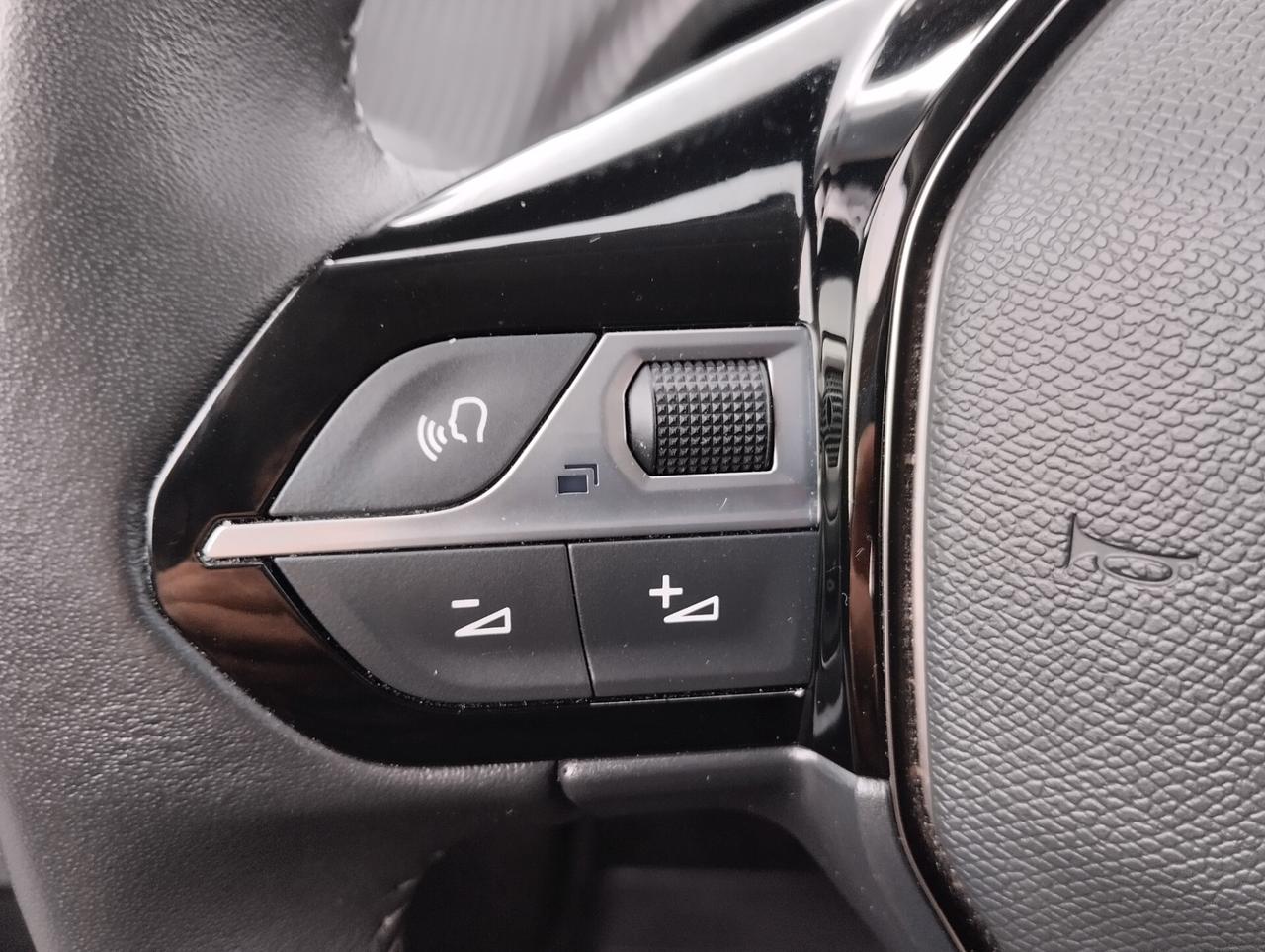 Peugeot 208 PureTech 100 Stop&Start 5 porte Allure