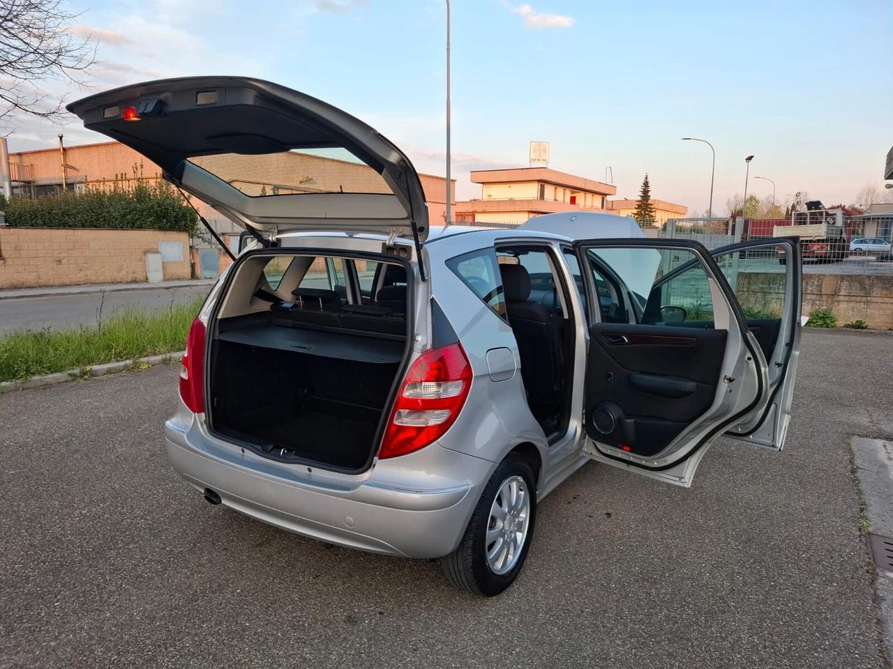 Mercedes-benz A 160 CDI SOLO 128.000 KM