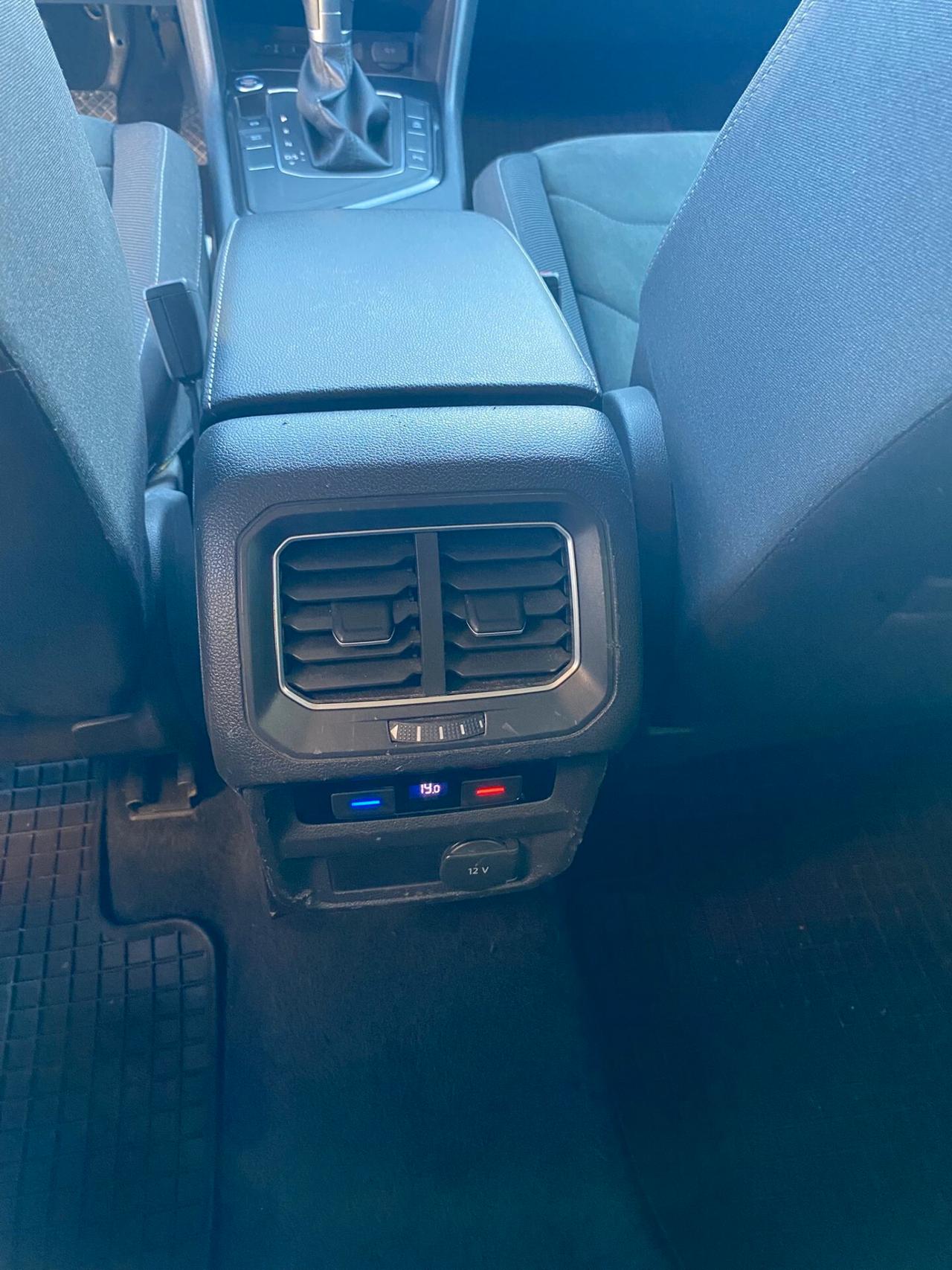 Volkswagen Tiguan 2.0 TDI SCR DSG Business BlueMotion Technology