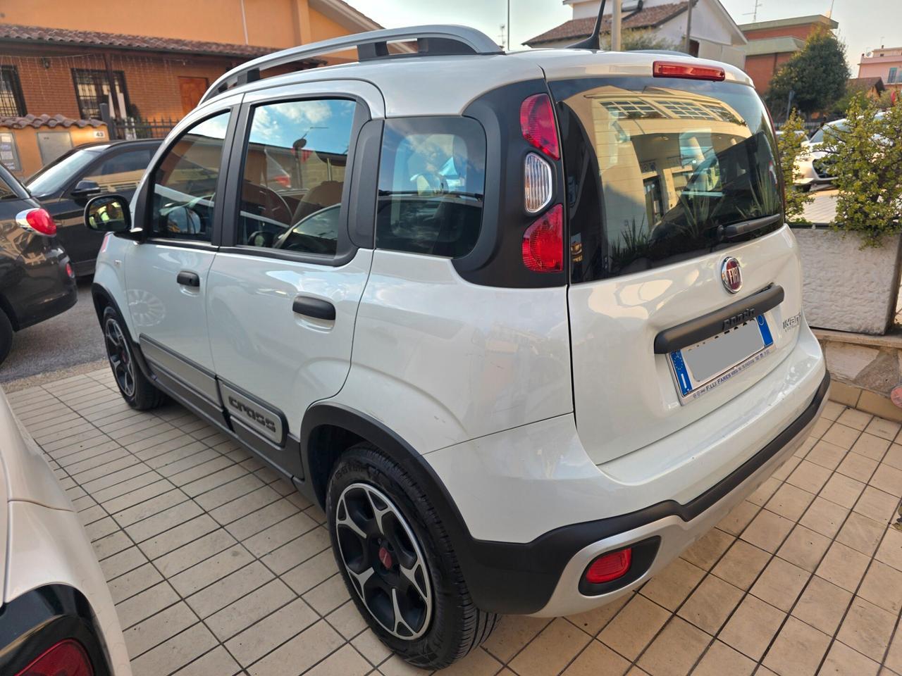 Fiat Panda 1.0 FireFly S&S Hybrid City Cross