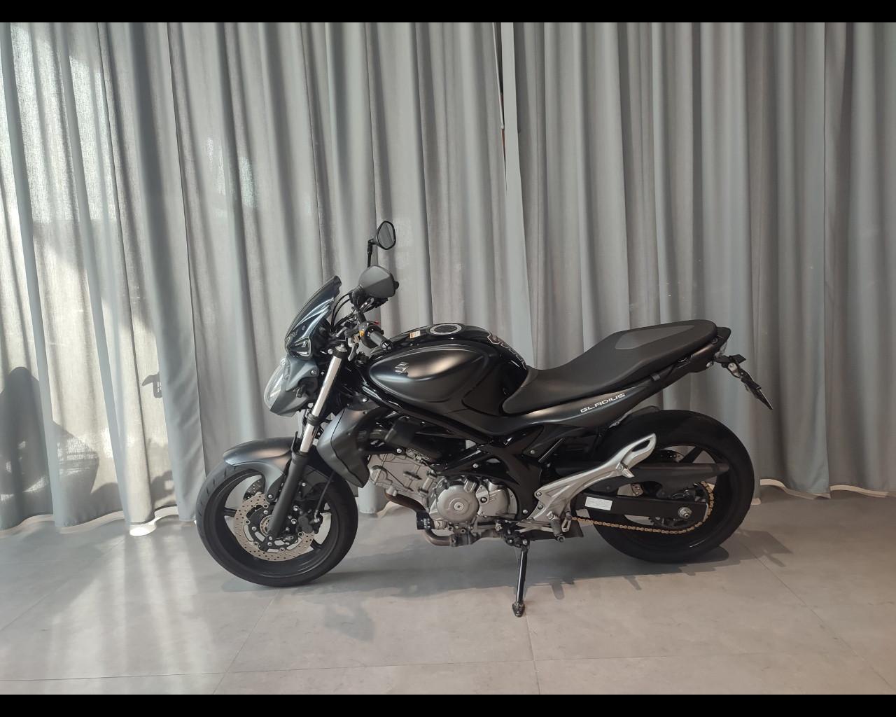 SUZUKI SFV Gladius 650 - ABS