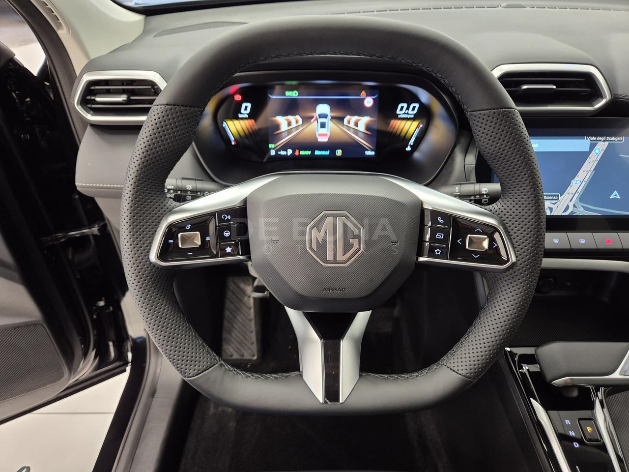 Mg ZS 1.5 hybrid+ luxury auto