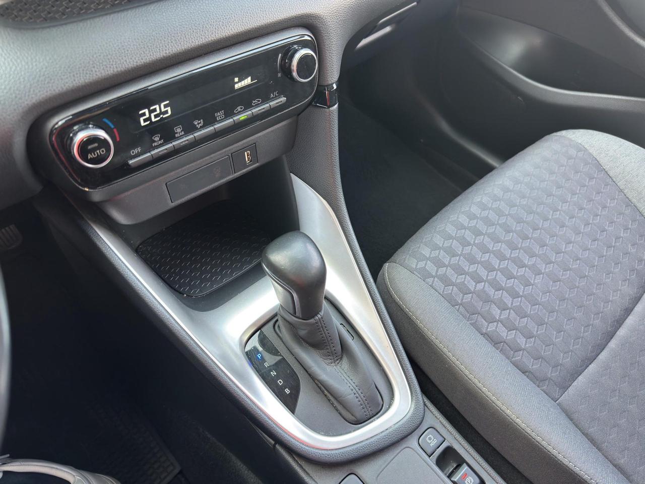 Toyota Yaris 1.5h Trend