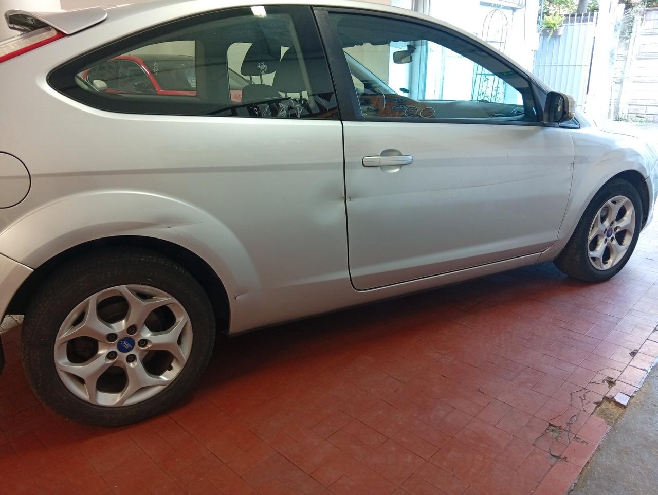 Ford Focus 1.6 TDCi (110CV) 3p. Ikon DPF