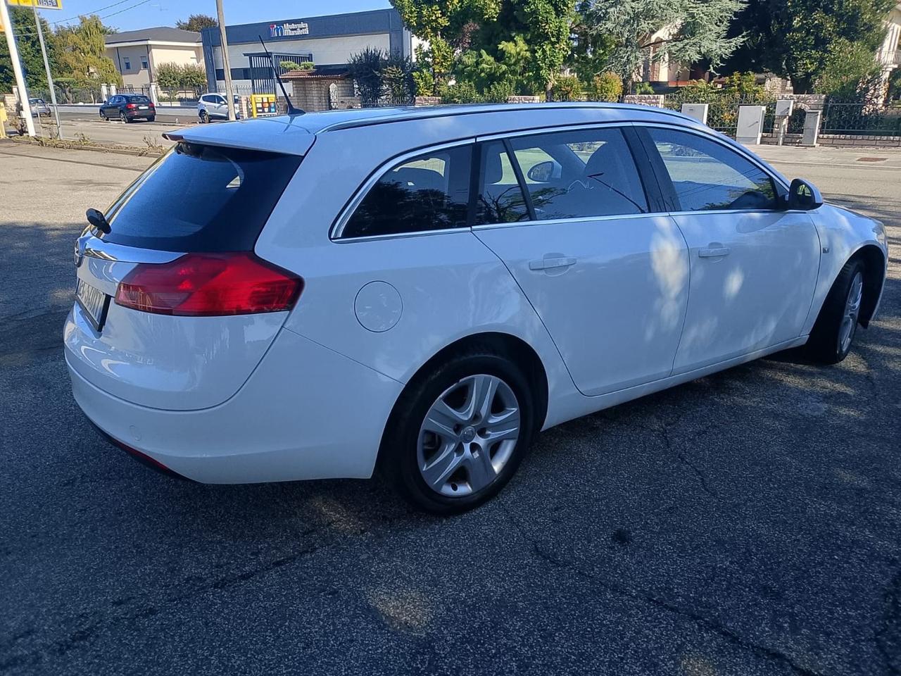Opel Insignia 2.0 CDTI Sports Tourer Cosmo