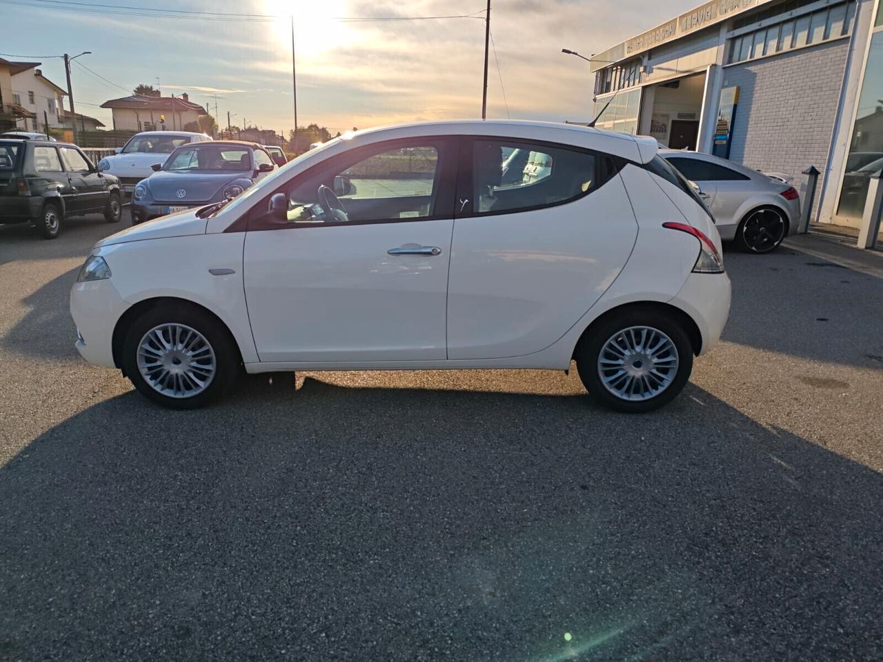 Lancia Ypsilon 1.3 MJT 16V 95 CV 5 porte S&S Gold