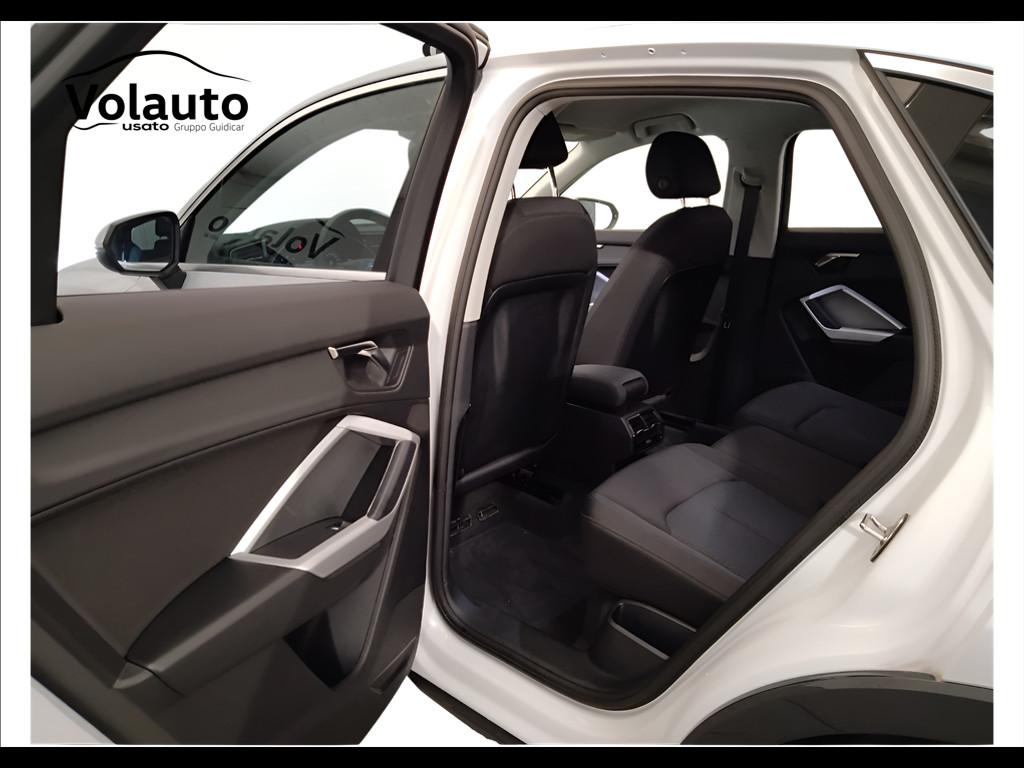 AUDI Q3 I 2019 Sportback - Q3 Sportback 35 2.0 tdi Business Plus