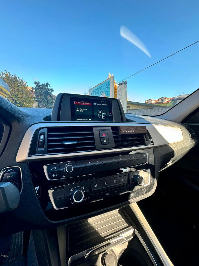 BMW Serie 1 5 Porte 118i Urban 5p