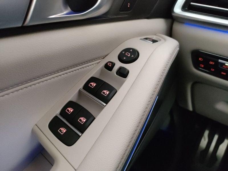 BMW X5 xdrive40d mhev 48V Msport auto