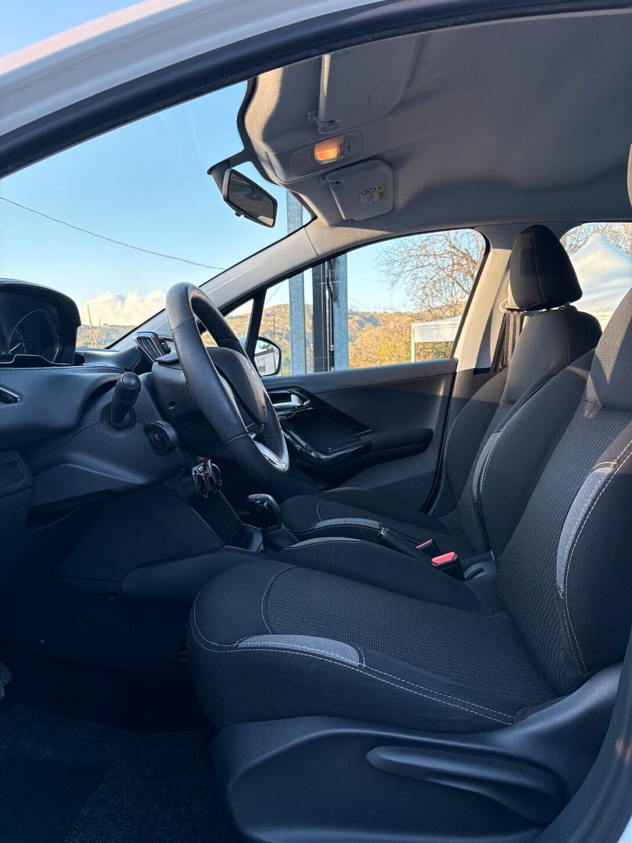 Peugeot 208 Allure