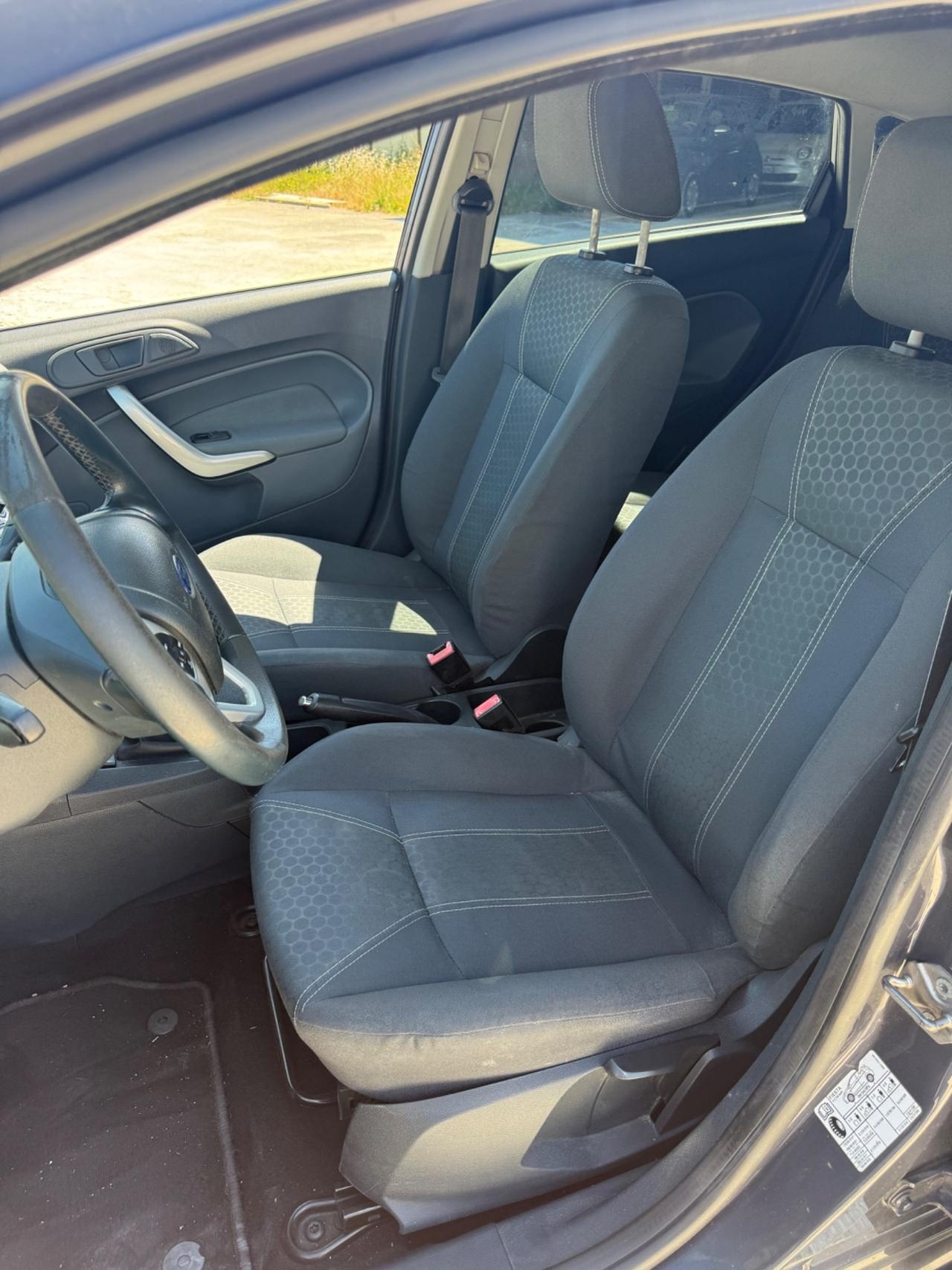 Ford Fiesta Titanium 1.2 Benzina Metano NEOPATENTATI