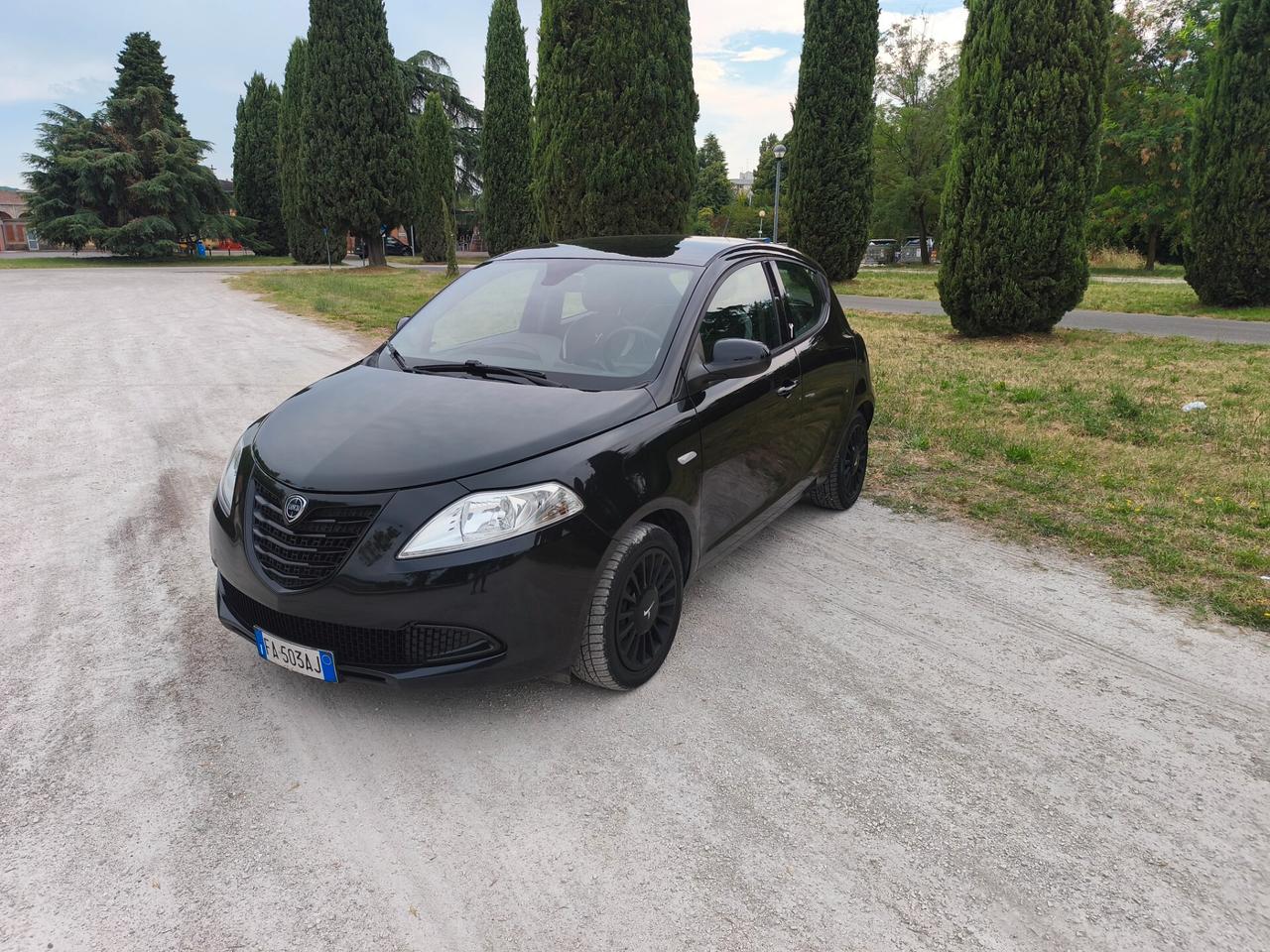 Lancia Ypsilon 1.2 69 CV 5 porte GPL Ecochic Gold