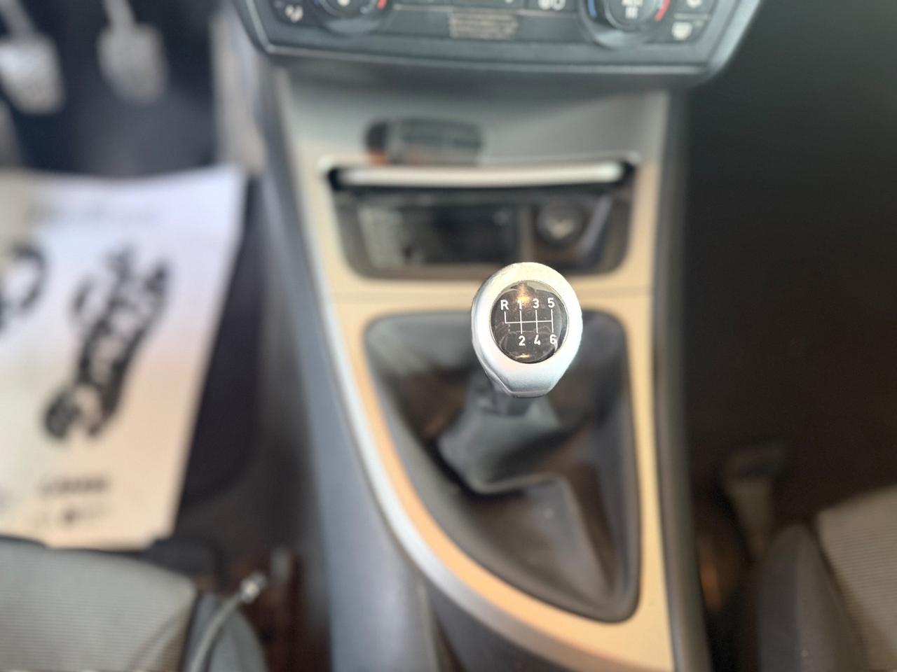 Bmw 118 118d cat 5 porte Attiva NEOPATENTATI