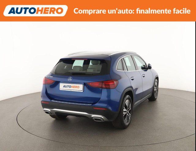 MERCEDES-BENZ GLA 180 Automatic Progressive Advanced