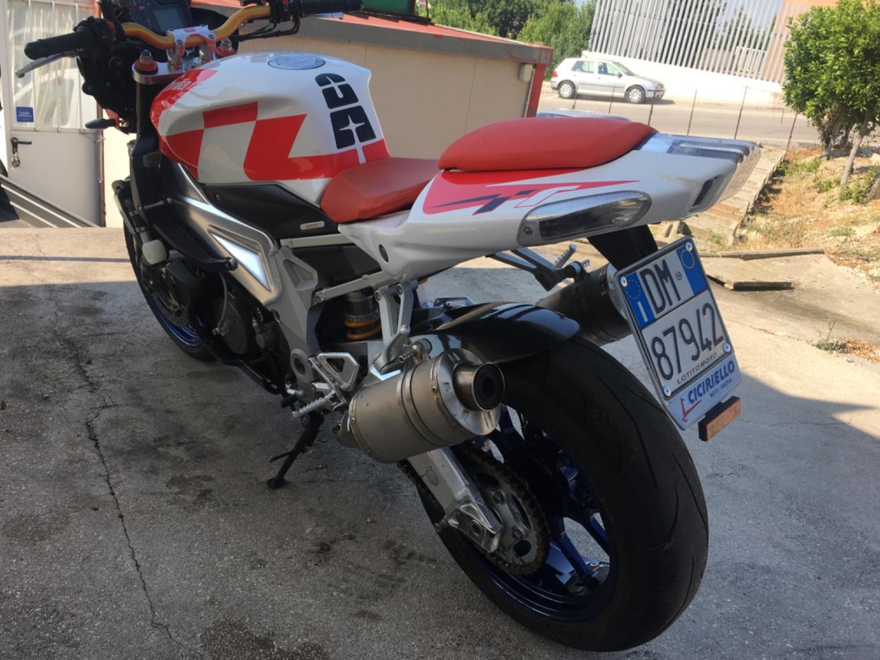 Aprilia Tuono 1000 R R