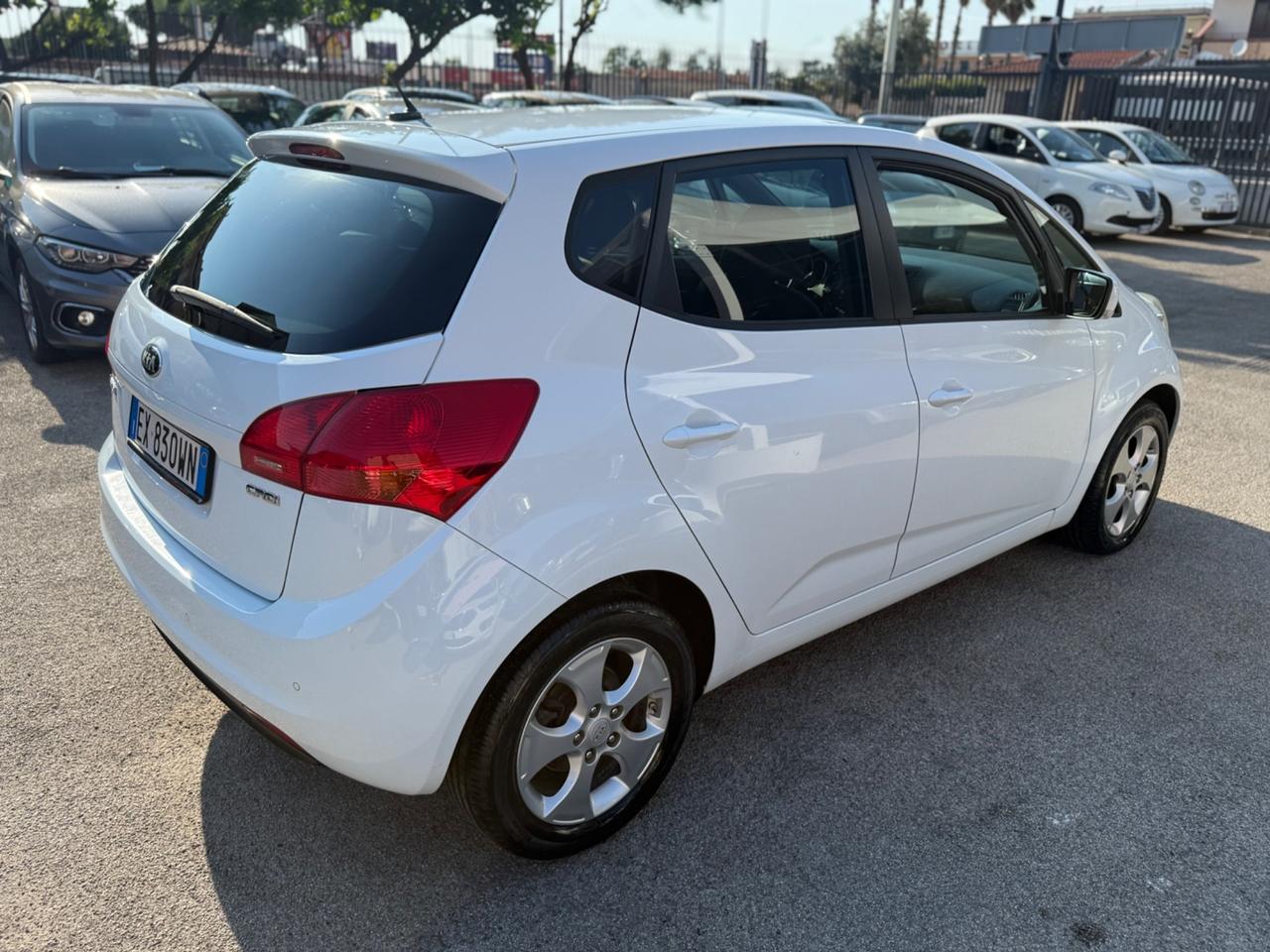 Kia Venga 1.4 CRDi 90CV Cool 120.000km