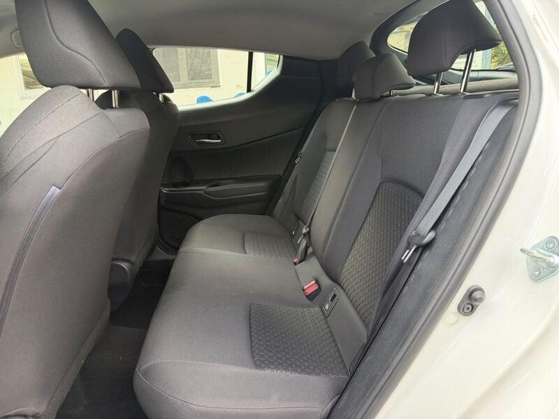 Toyota C-HR C-HR 1.8h Lounge e-cvt