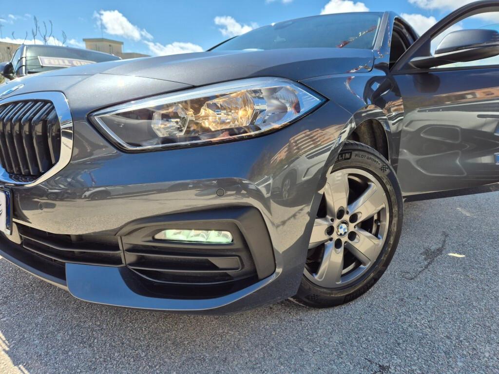 BMW NEW 116d Business Advantage