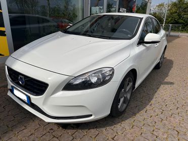 Volvo V40 D2 1.6 Powershift Business Edition