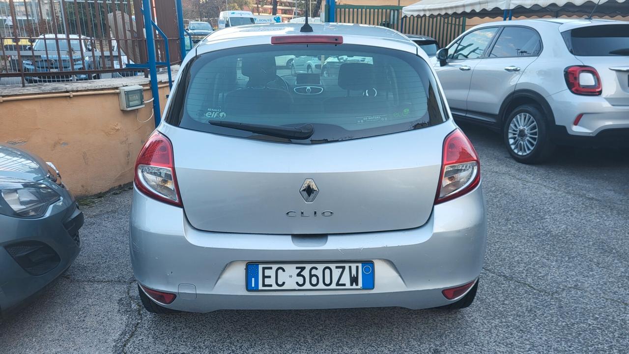 Renault Clio 1.2 16V 5 porte Luxe