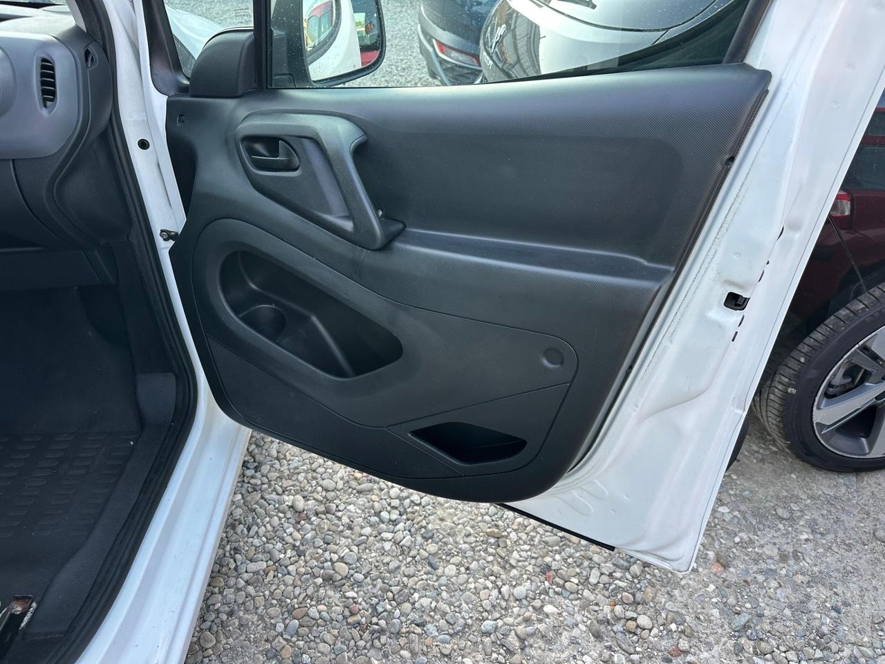 Citroen Berlingo BlueHDi 120 S&S Van 3 posti Club L1