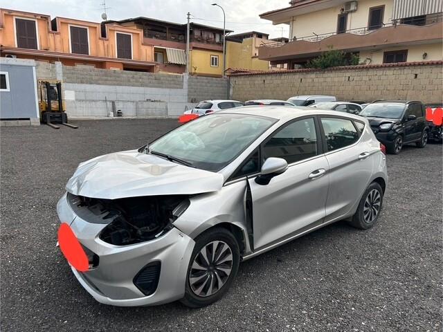 Ford Fiesta 2022 incidentata sinistrata 2022