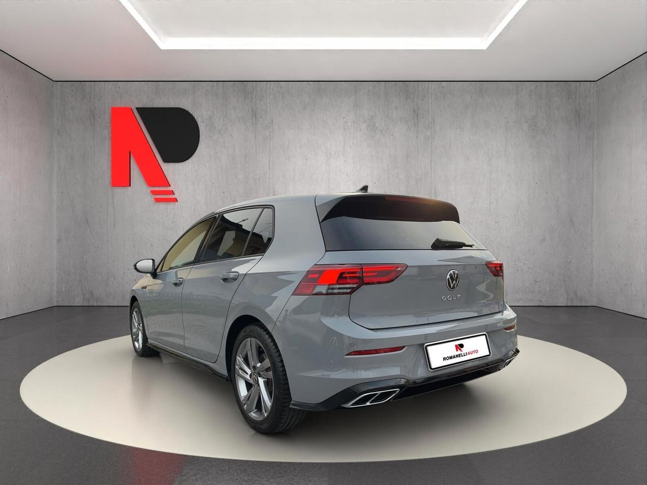 Volkswagen Golf 1.5 eTSI 115 CV DSG R-Line