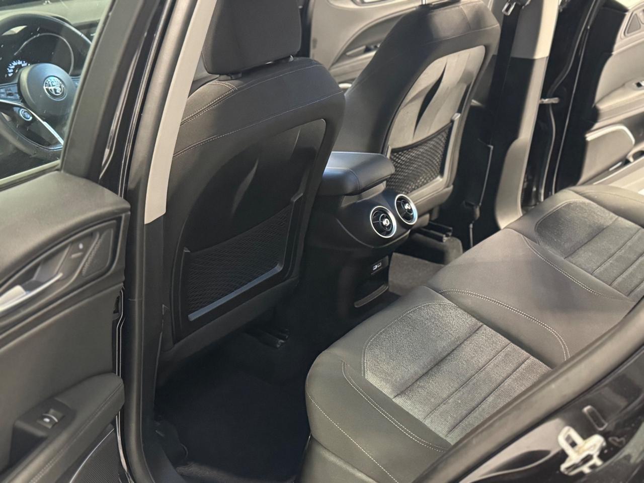 Alfa Romeo Stelvio 2.2 Super 150 CV 80.000 Km !