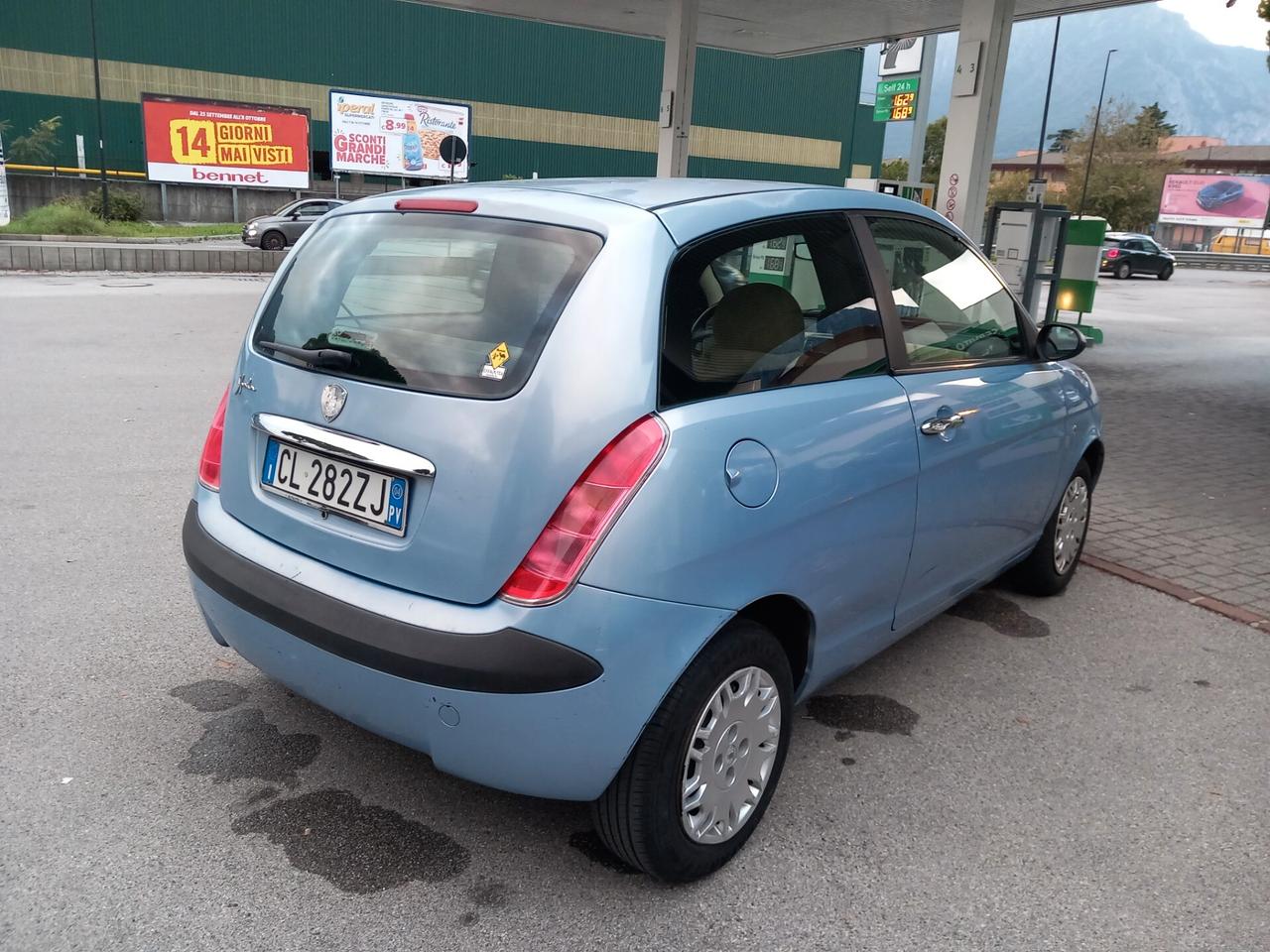 Lancia Ypsilon 1.2 Argento