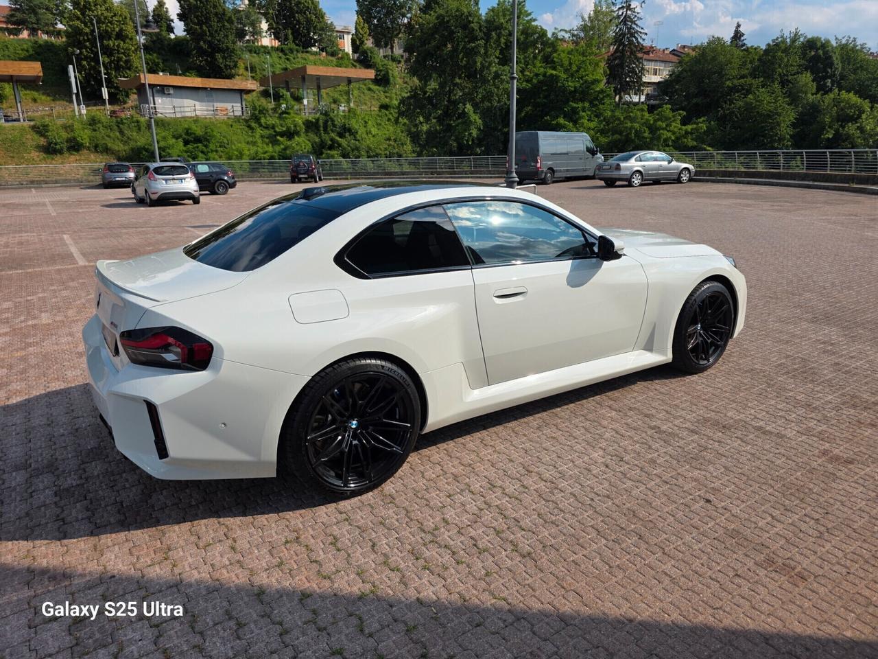 M2 full optional valutiamo usato