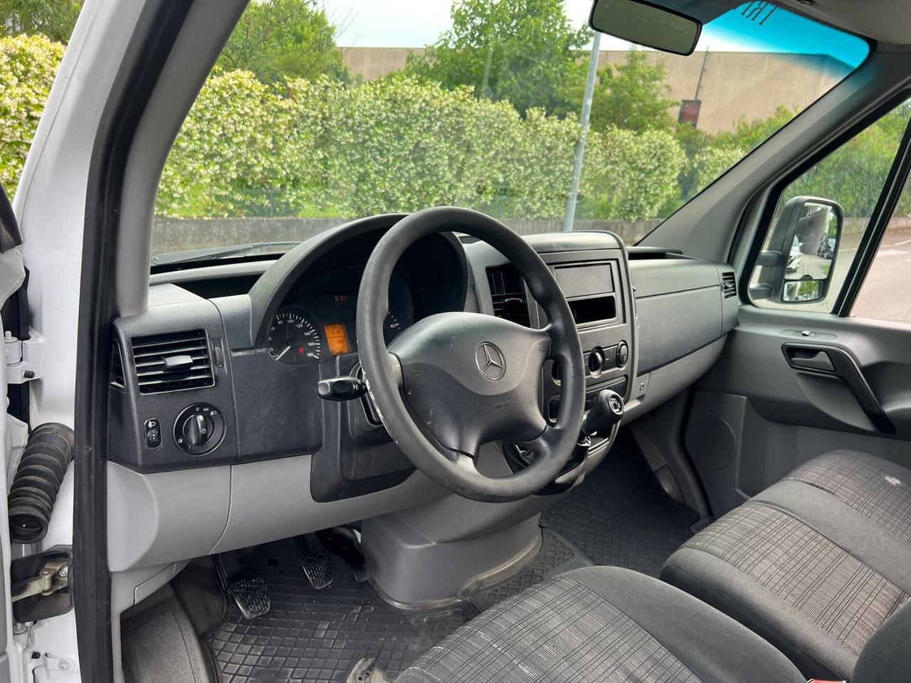 Mercedes sprinter 311 CDI 84 kW 114 cavalli Cabinato