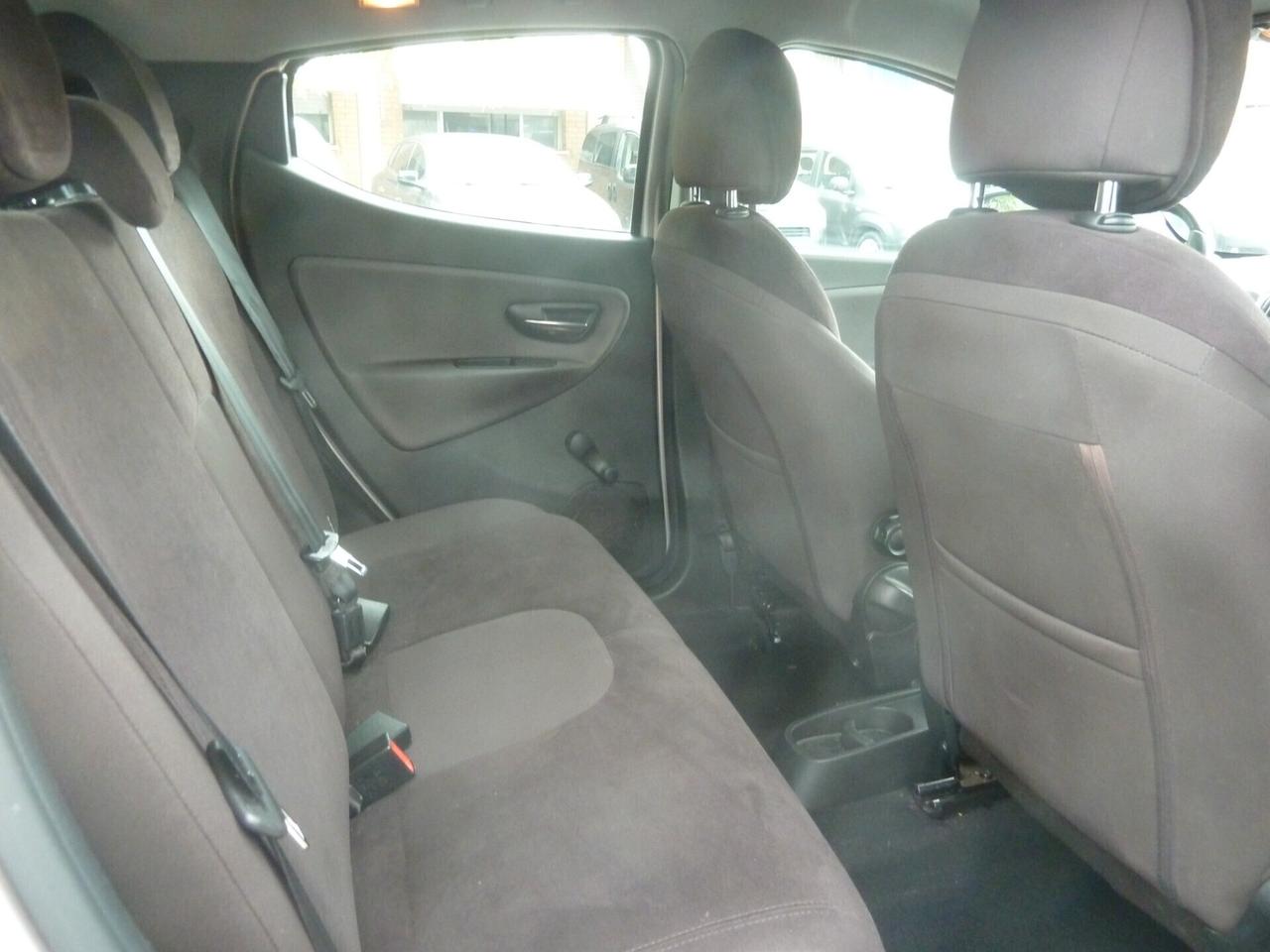 Lancia Ypsilon 1.2 69 CV 5p. GPL OK Neopatentati