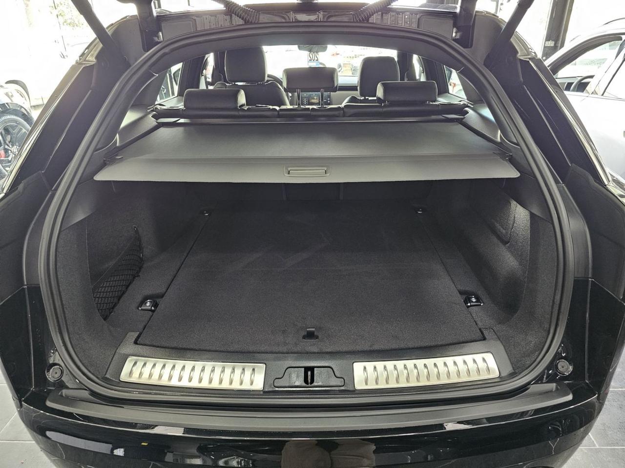 Land Rover Range Rover Velar Dynamic SE Tetto C.21 Navi ACC BlackPack