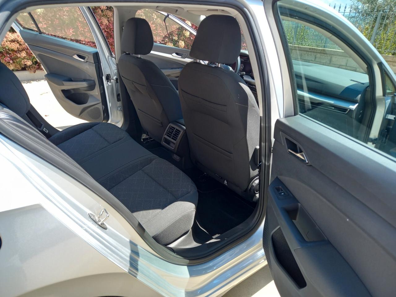 Volkswagen Golf 8 2.0 TDI 2021