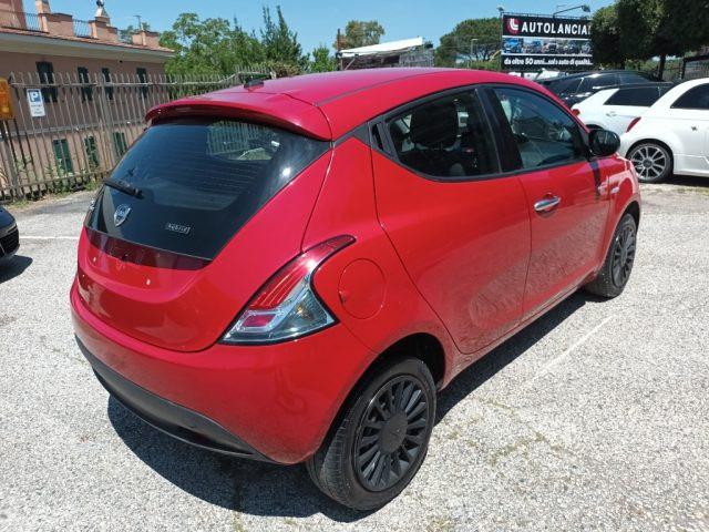 LANCIA Ypsilon 1000 HYBRID SILVER 70CV STEREO USB ITALIA