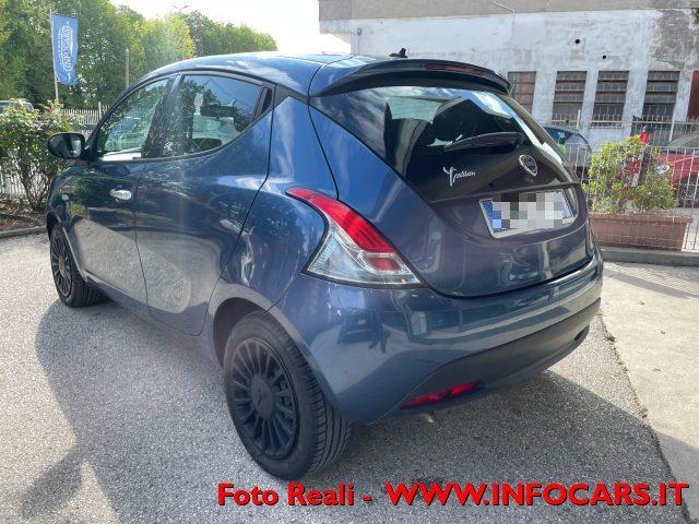 LANCIA Ypsilon 1.0 FireFly 5 porte S&S Hybrid Silver PROMO!!