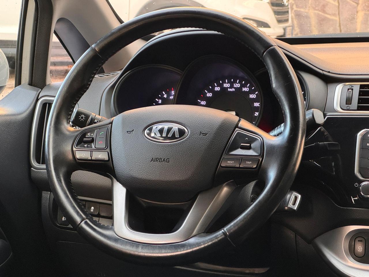 Kia Rio 1.1 CRDi 5p. Cool
