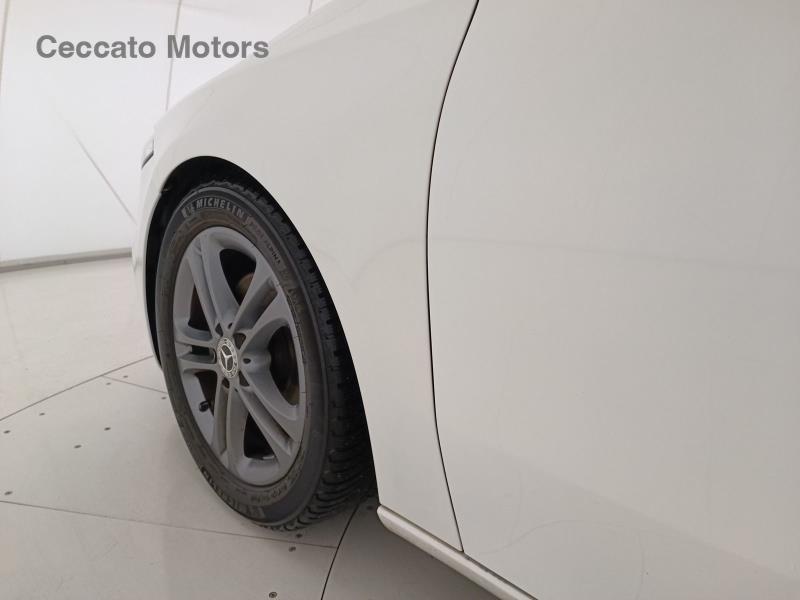 Mercedes Classe A 180 180 D Business 7G-DCT