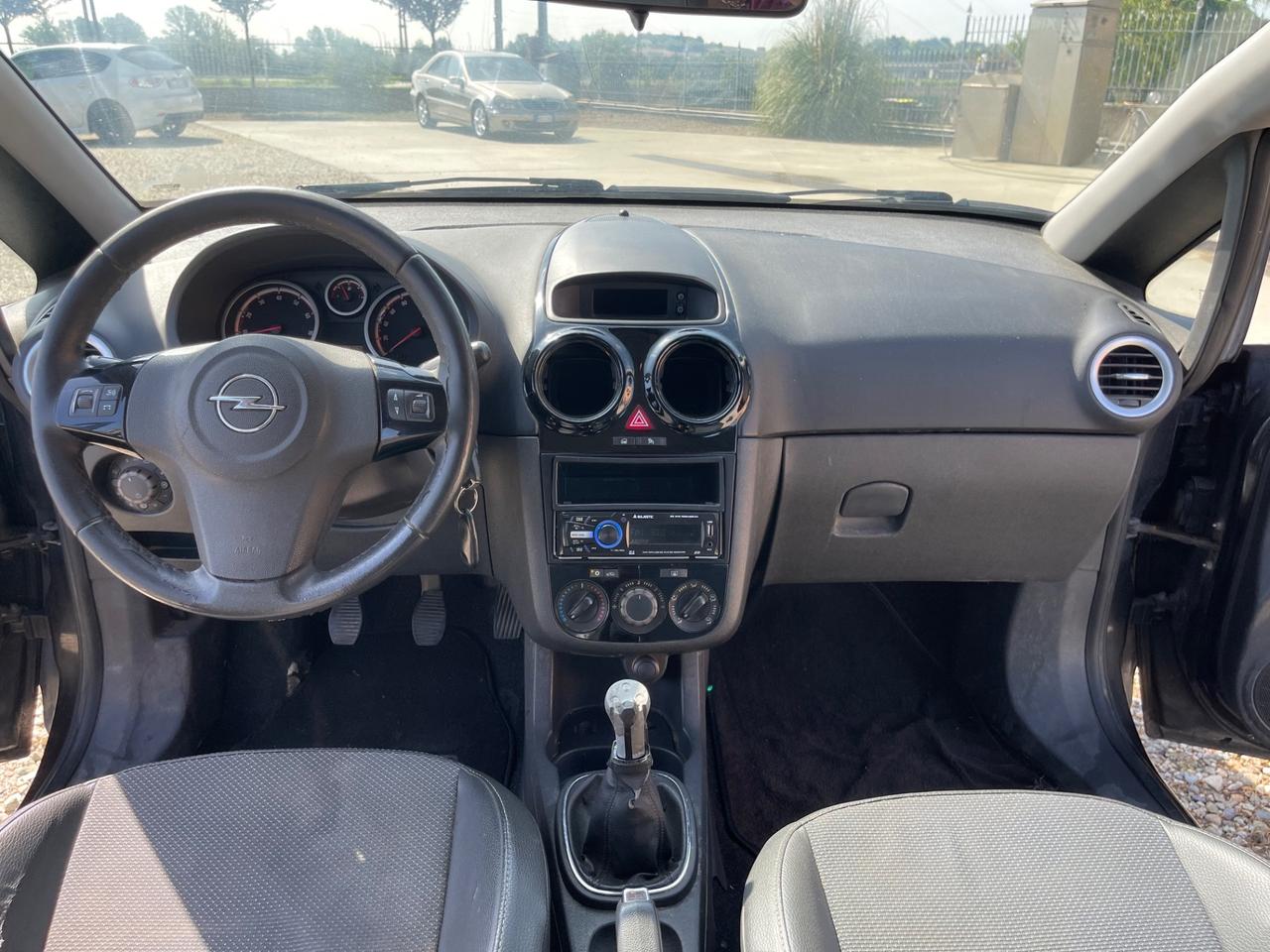 Opel Corsa 1.2 5 porte Easytronic Club