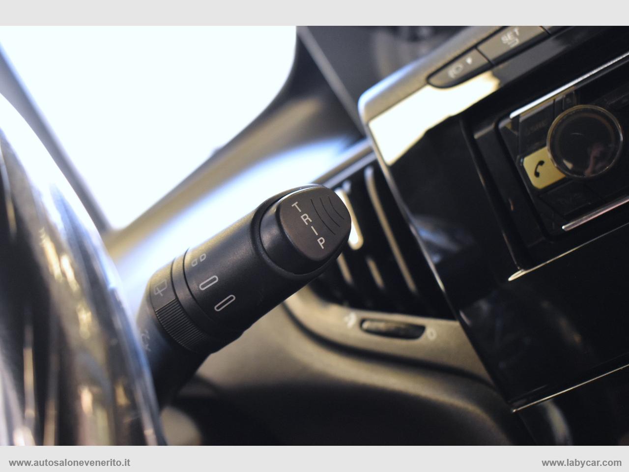 LANCIA Ypsilon 1.2 69 CV 5p. Gold