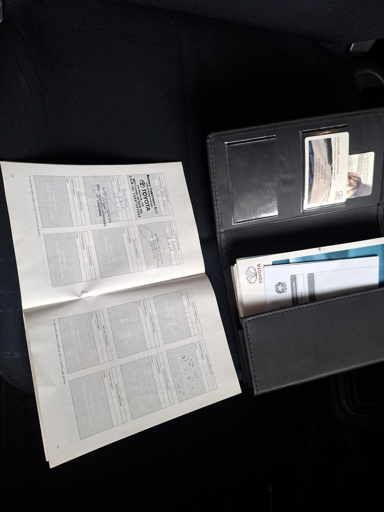 Toyota Yaris 5p 1.0 Sol, navi, telecamera, bluetooth.