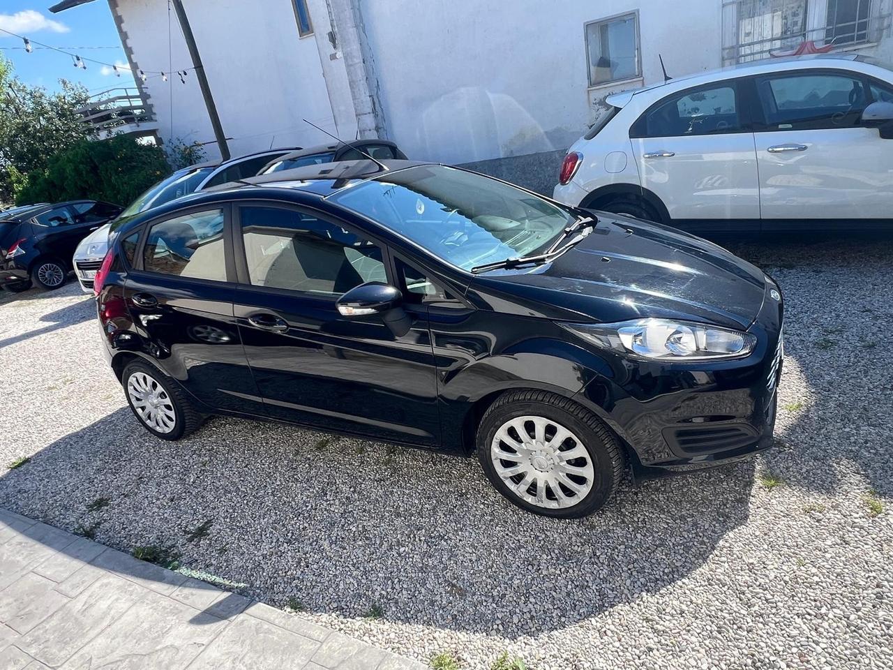 Ford Fiesta 1.5 TDCi 75CV 5 porte Titanium
