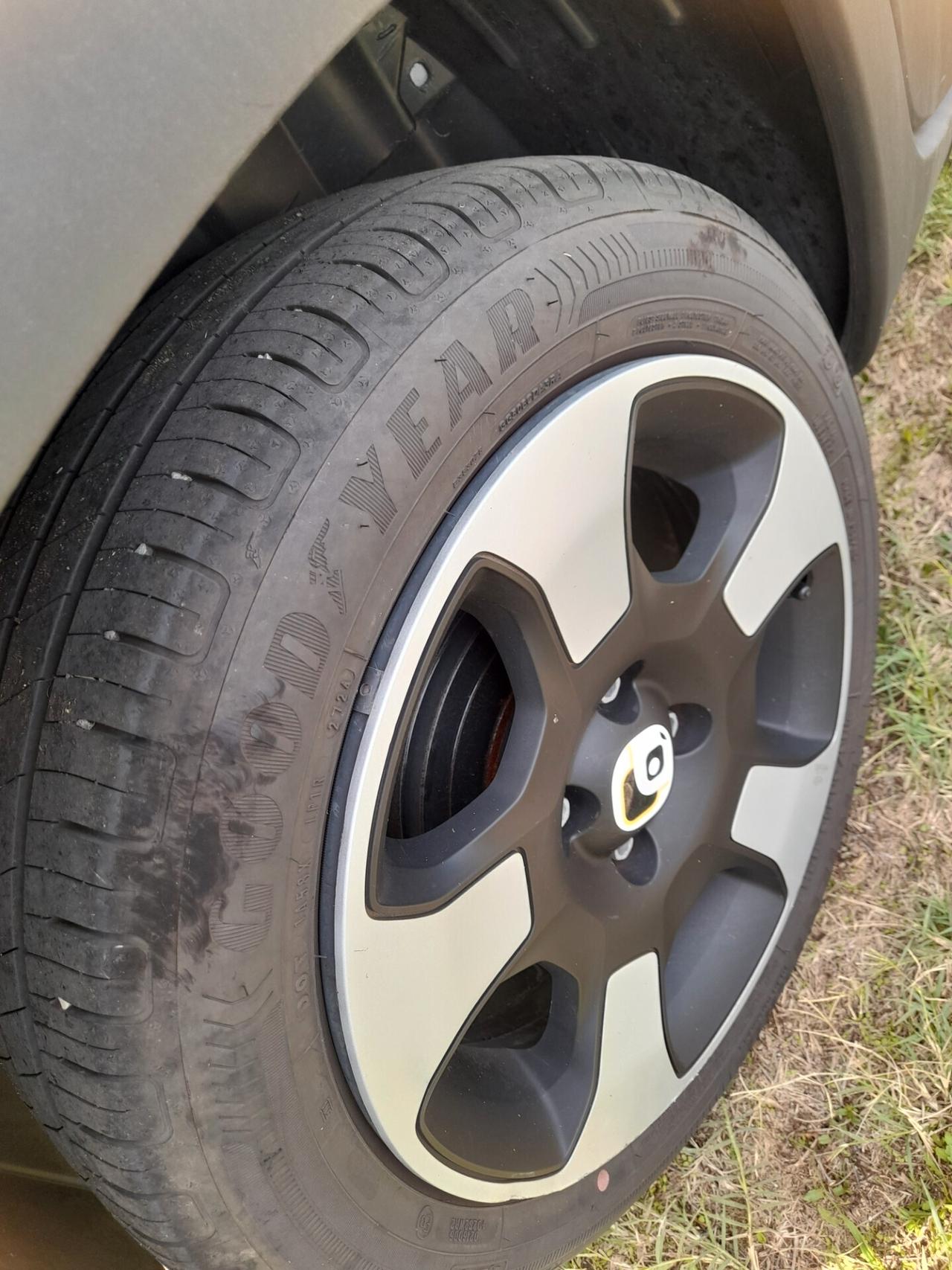 Fiat Panda Cross 1.0 Hybrid Promo