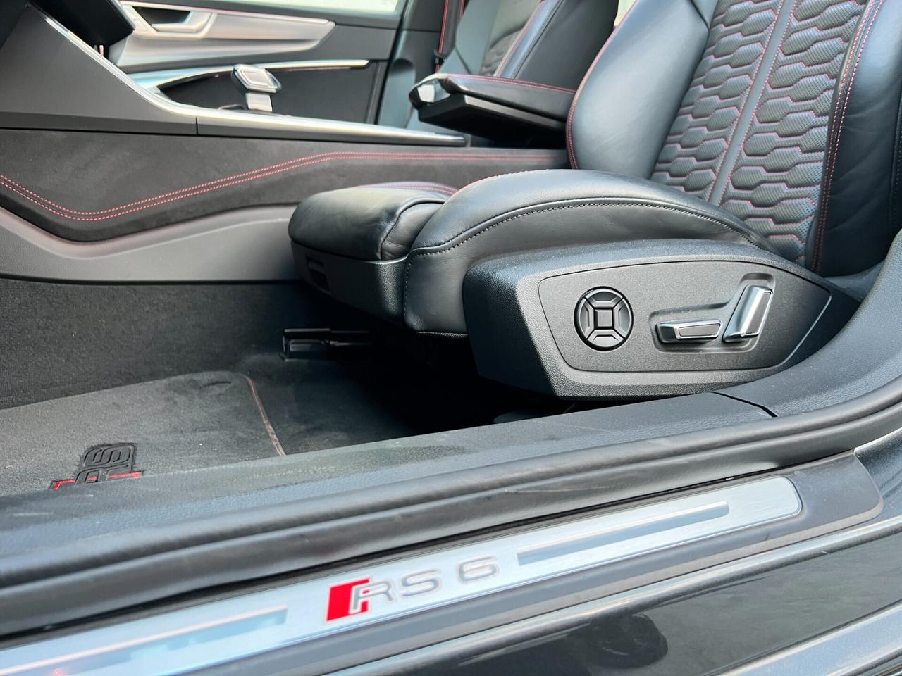 Audi RS6 RS 6 Avant 4.0 TFSI V8 quattro tiptronic Performance