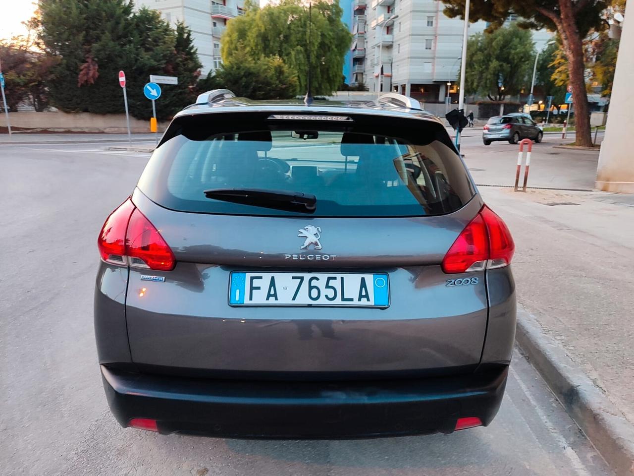 Peugeot 2008 1.6 HDI 75CV (KM 76000)