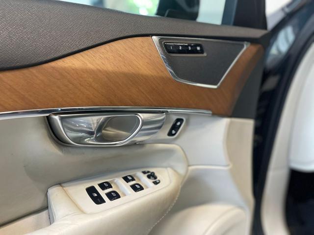 VOLVO XC90 D5 AWD Geartronic 7 posti Inscription