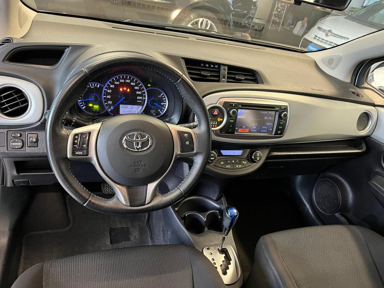 Toyota Yaris 1.5 Hybrid 5 porte Lounge