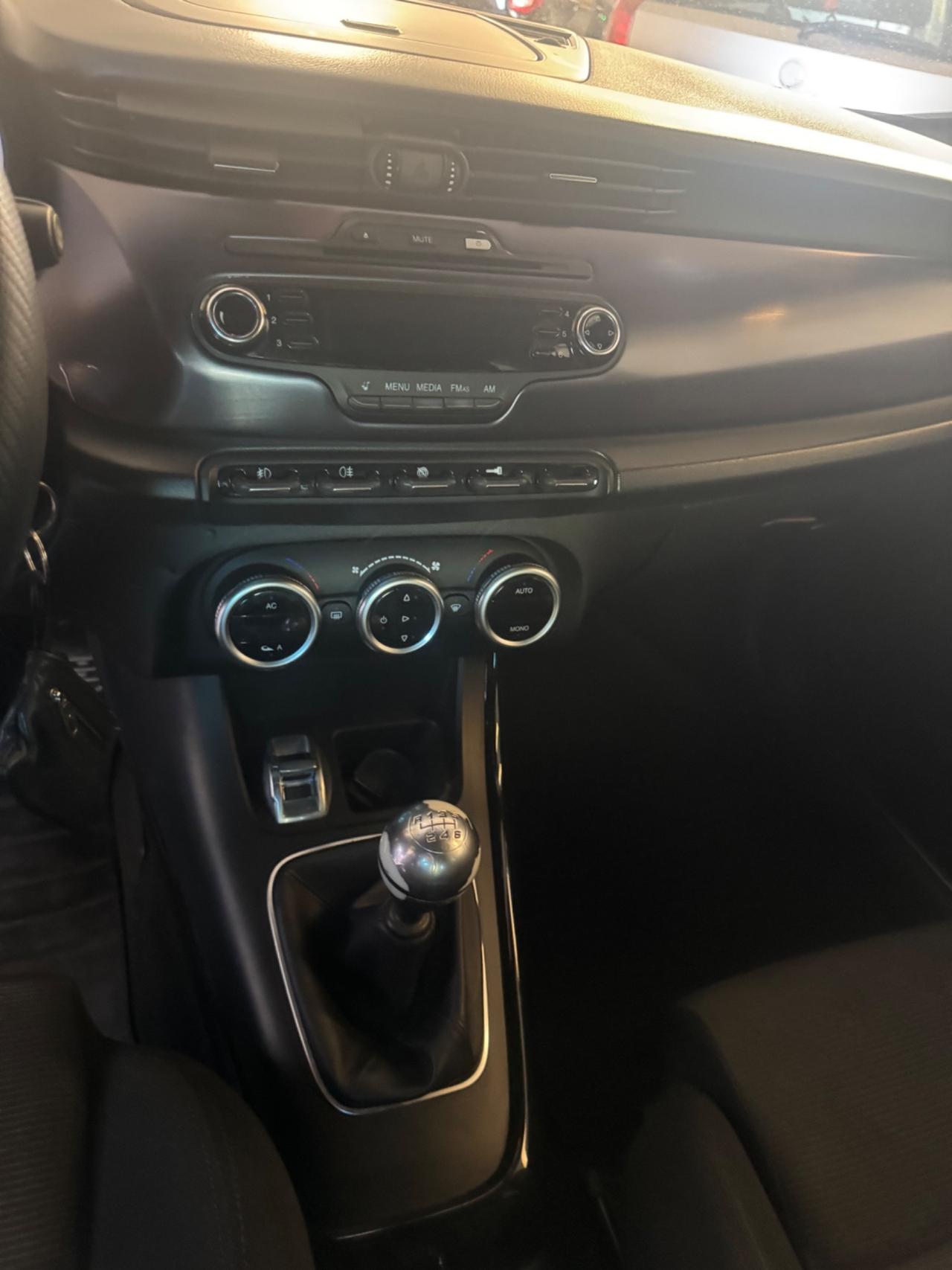 Alfa Romeo Giulietta 1.6 JTDm-2 105 CV Distinctive