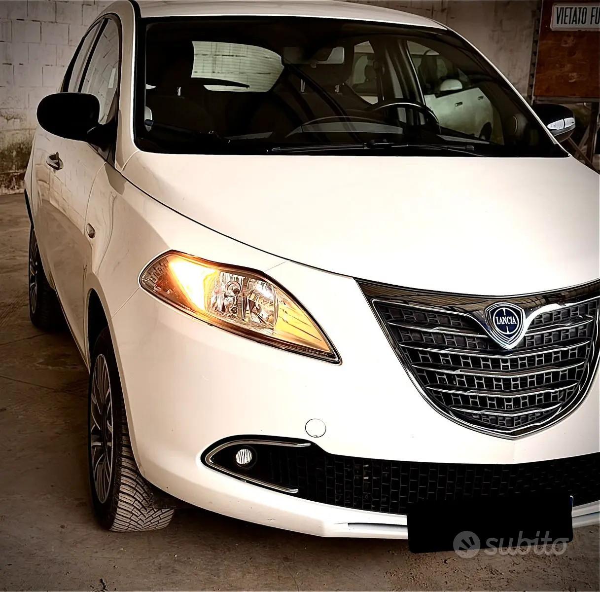 Lancia Ypsilon