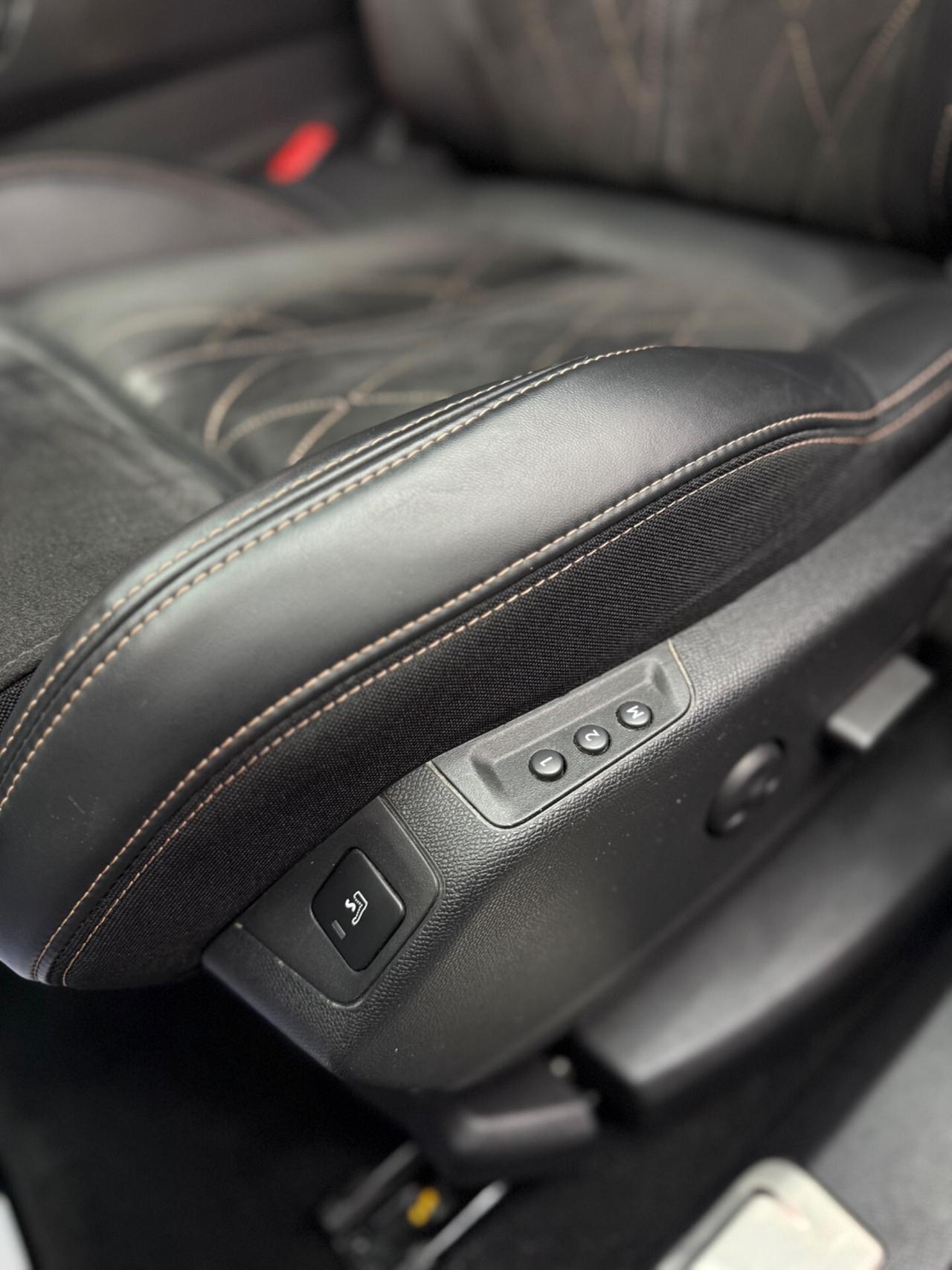 Peugeot 3008 BlueHDi 180 CV EAT8 GT 2018